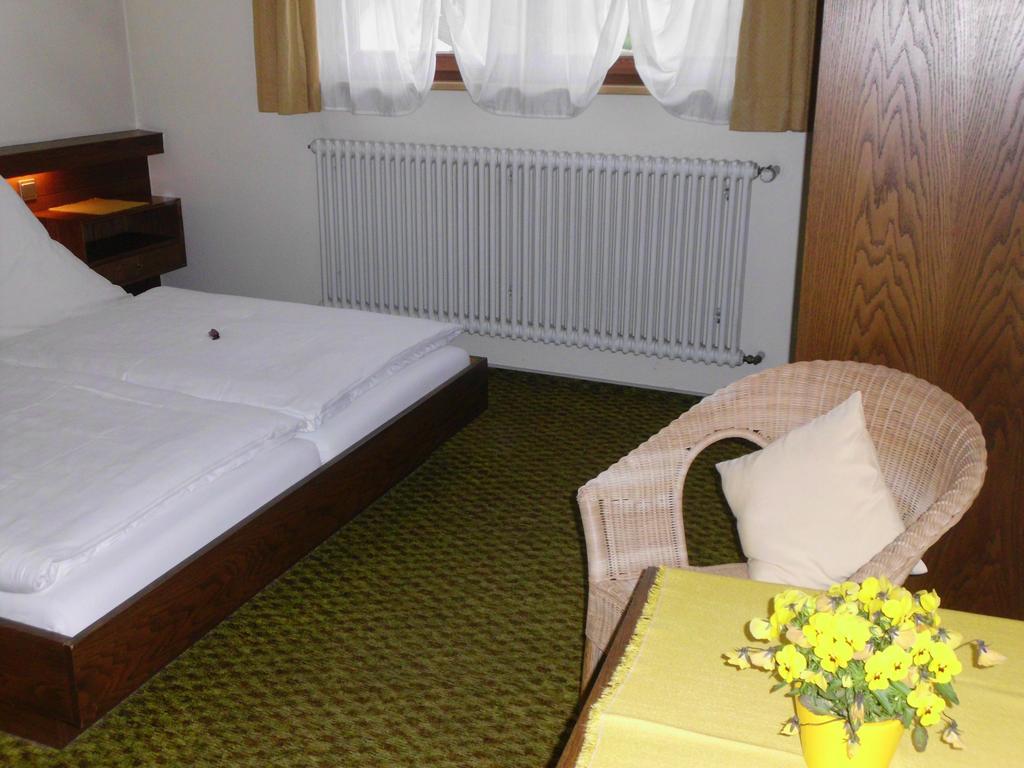 Finken, Gaestezimmer An Der Rench ออปเพอเนา ภายนอก รูปภาพ