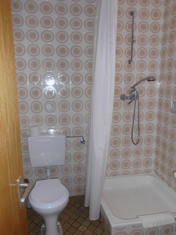 Finken, Gaestezimmer An Der Rench ออปเพอเนา ภายนอก รูปภาพ